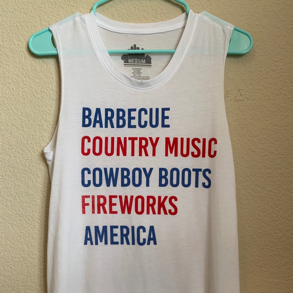 Patriotic Muscle Tee ✨ Size M